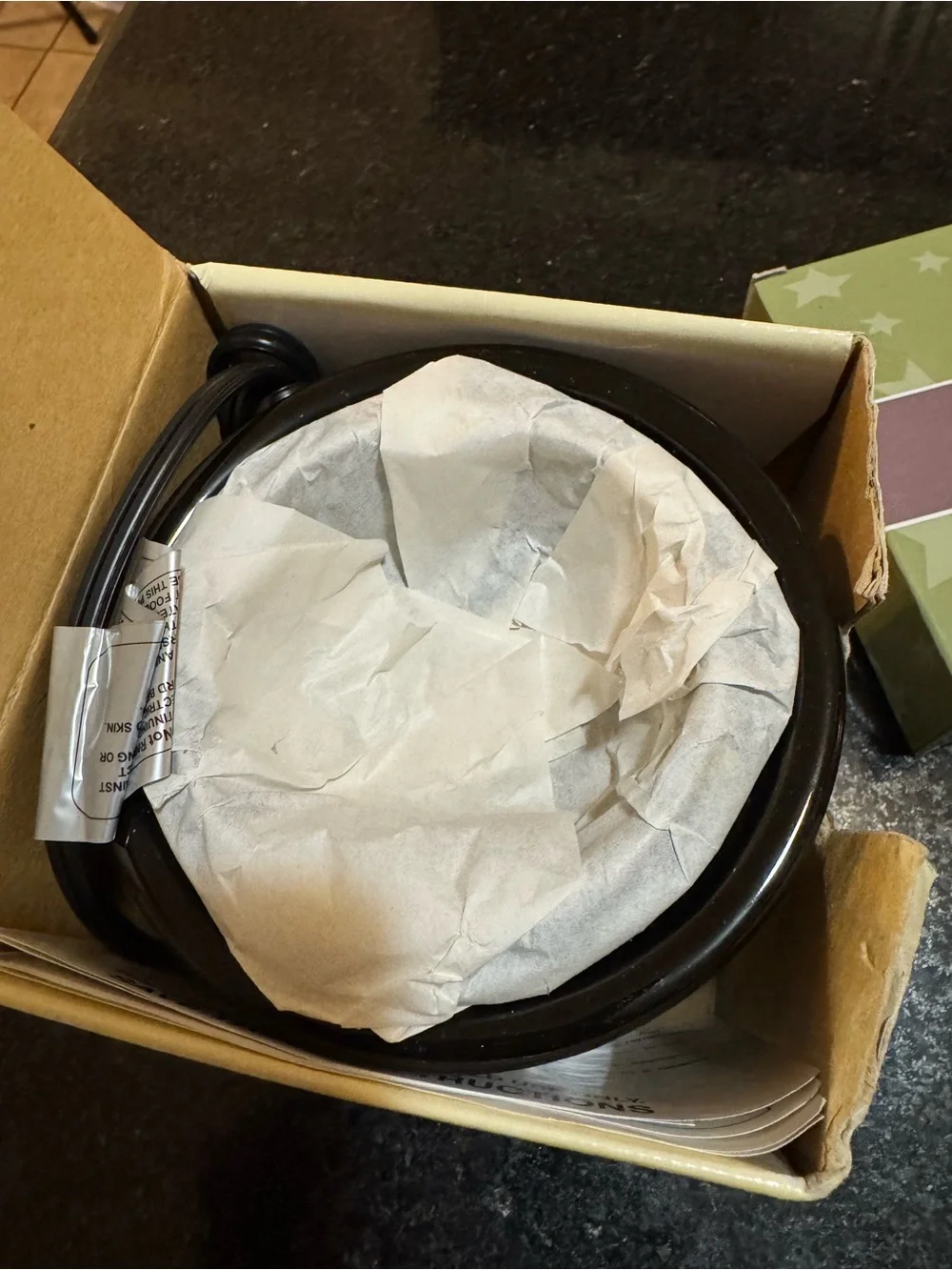 BNIB Aroma Potpourri Pot and Scentsy Warmer Stand